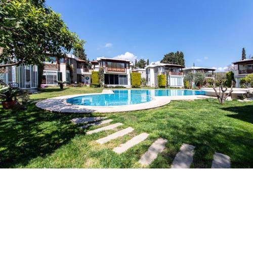 Luxury Villa With Shared Pool in Bodrum Ortakent