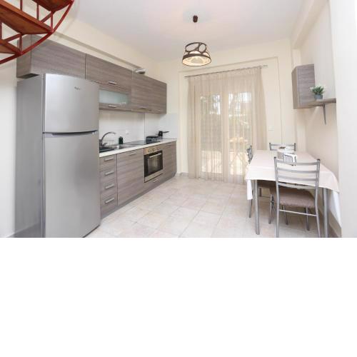 Luxury Villas Polychrono