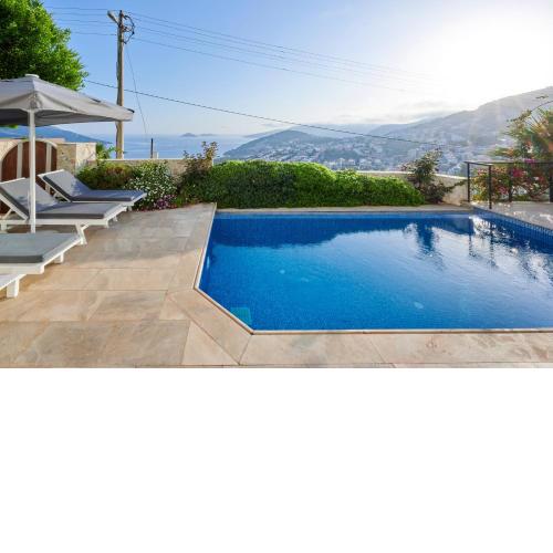 Luxus Villa Skyla mit 5 Schlafzimmern & Meer-Blick