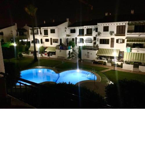 Luxuswohnung mit Poolblick, Orihuela Costa.