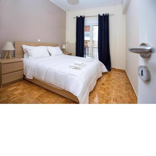 Lycabettus Quiet Renovated Apartment