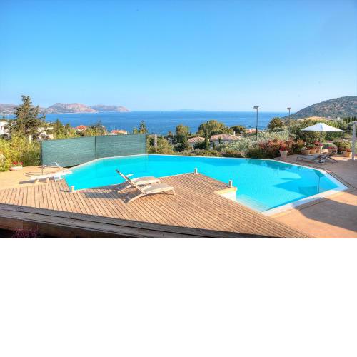 LYCIPONON Villa
