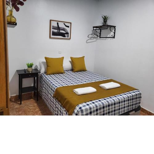 M-A Catrachos Rooms