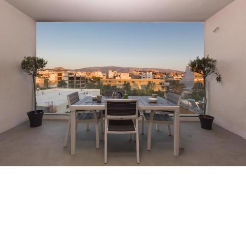"M n' F" apartment