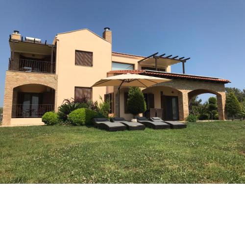 M Varkes Villa