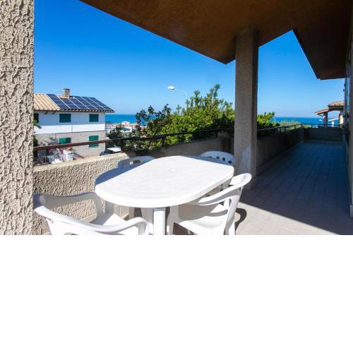 M117 - Marcelli, quadrilocale con terrazzo vista mare