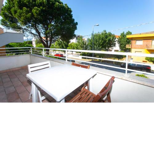 M121 - Marcelli, trilocale con terrazzo a 80mt dal mare