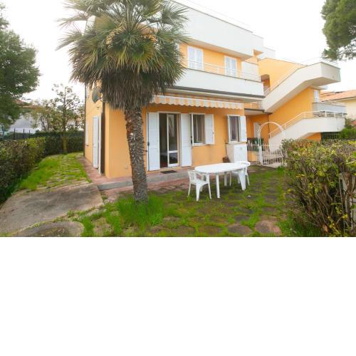 M15 - Marcelli, trilocale con giardino a 80 metri dal mare