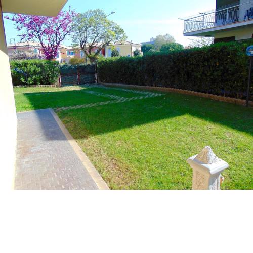 M152 - Marcelli, nuovo trilocale con giardino
