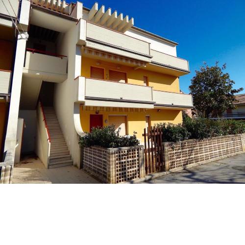 M96 - Marcelli, trilocale con terrazzo a 100mt dal mare