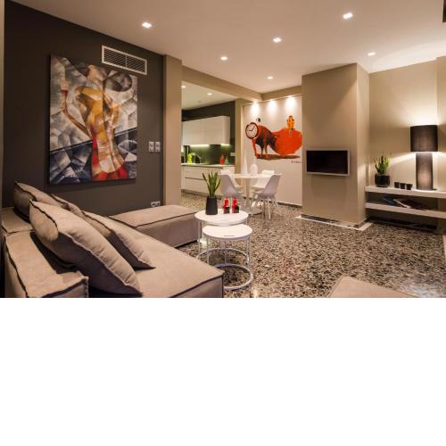 Ma Maison Nο 1, Penthouse, Acropolis and Lycabettus view, Ultra High Speed Internet 300 Mbps, 15' to Acropolis by metro, 1' from Metro Station