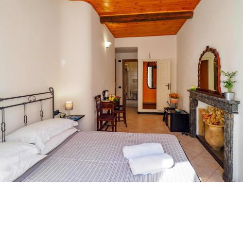 Macaia Room #1 Vernazza