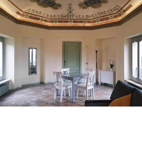 [Macerata Center] Historic Compagnoni Apartment