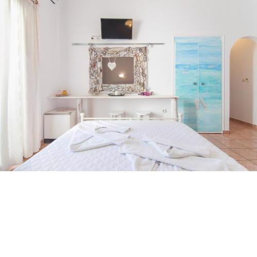 Madaky Hotel