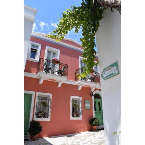 Madalena's Family Rooms