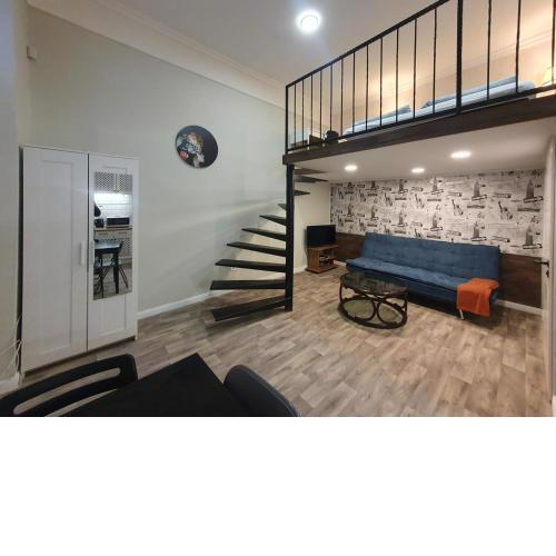 Madam apartment with the central location and Air condition