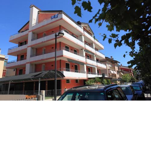 Maestrale Canova Apartments