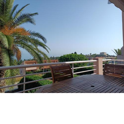 Magabu' - swimming pool and free parking