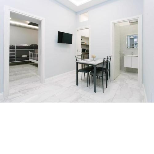 Magda Suite