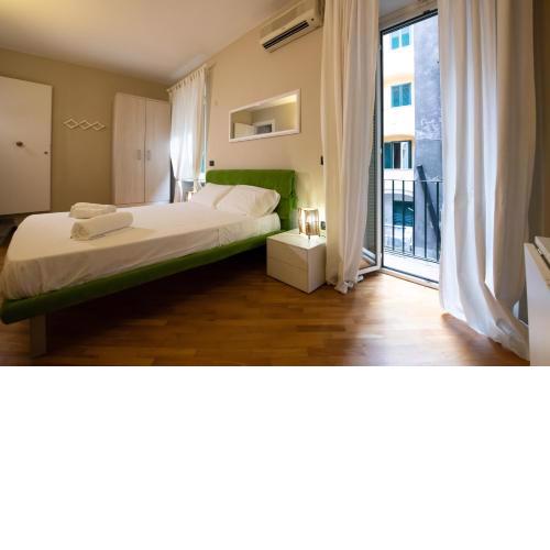 Magenta Luxury Crociferi 3