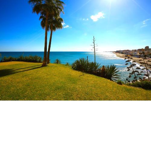 Magical Sea View Studios