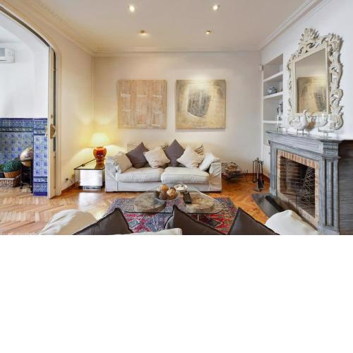 Magnificent and Massive 5 Bedroom Family Apartment and Terrace