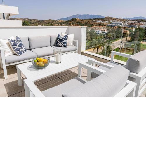 Magnificent frontline golf Penthouse in Navigolf La Cala de Mijas