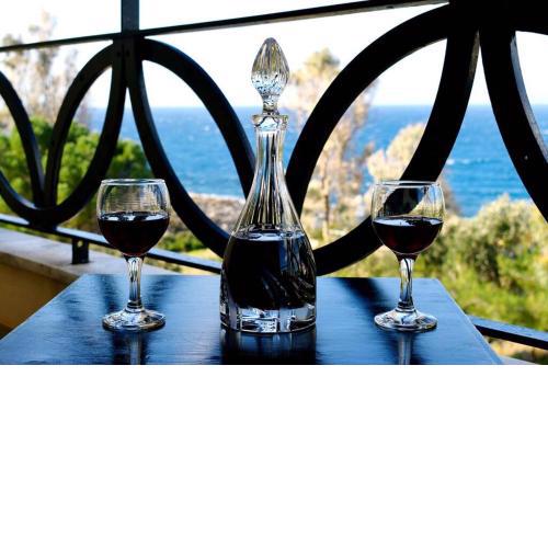 Magnificent sea view,clean and bright apartments