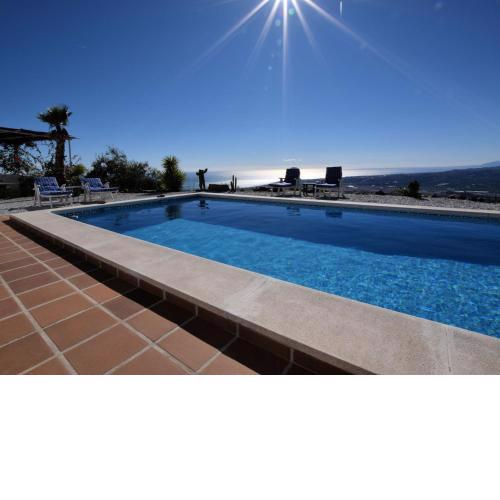 Magnificent Villa in Arenas with Swimming Pool