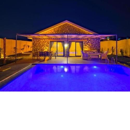 Magnificent Villa in Nature for 4 People, Fethiye -Awz210