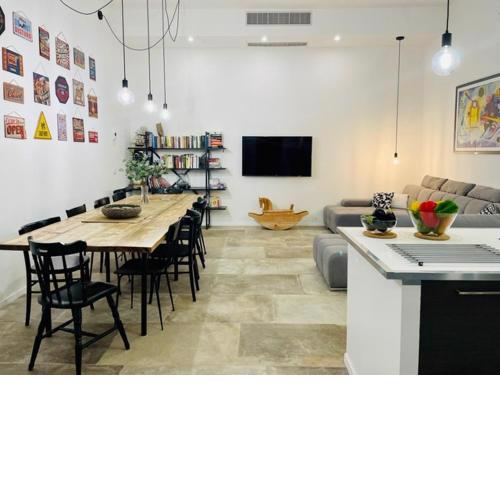 MAGNOLIA - BASEMENT MODERN Loft