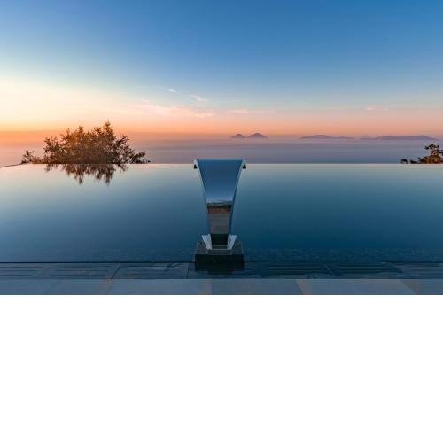 Maina Country Resort