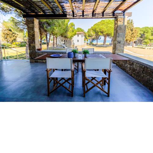 Maisonette Ioanna 70 m from Glarokavos beach