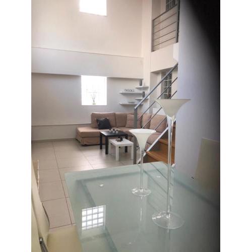 Maisonette Lux Modern Next to Metro Kerameikos