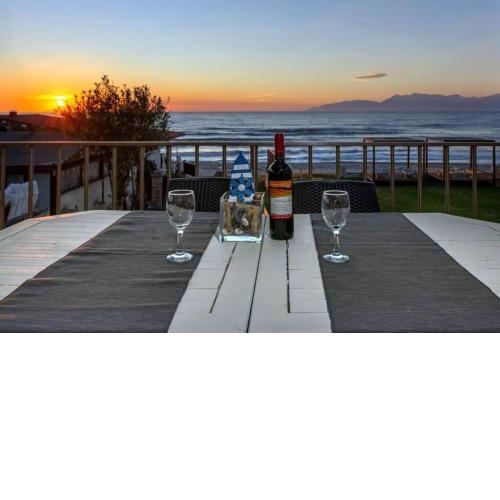 Maistro Beach House