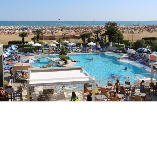 Majestic Beach Hotel & Wellness