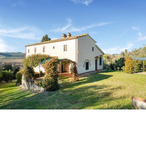 Majestic Farmhouse in San Casciano Val di Pesa with Barbecue