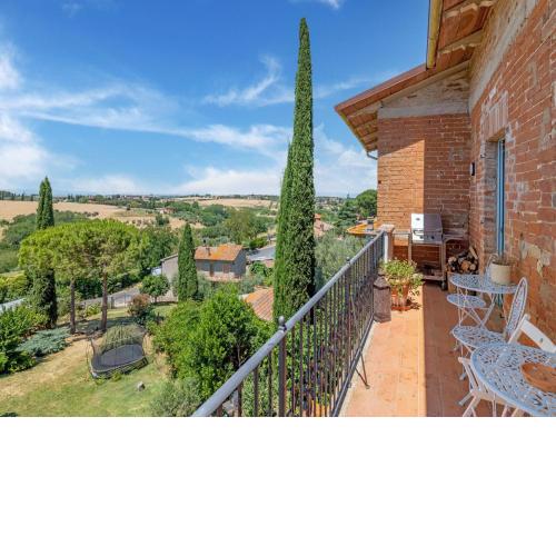 Majestic villa in Umbria with garden