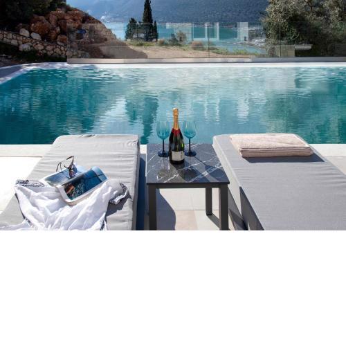 MAJESTIC VILLAS