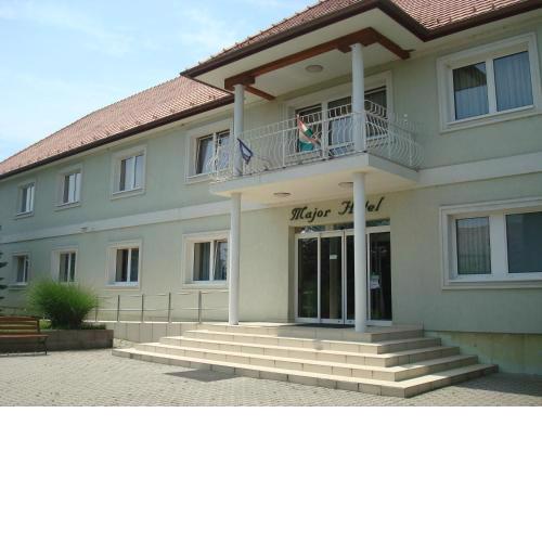 Major Hotel És Palóc Apartmanház