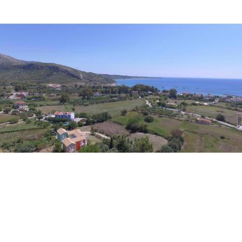Makis Lighthouse 9