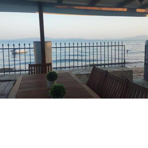 Malakion Rustic Studio seaside view