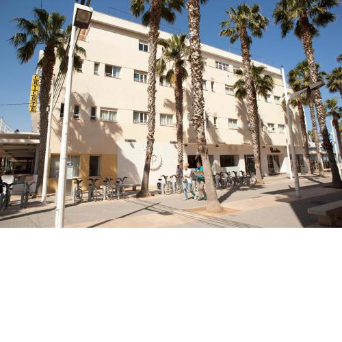 Malvarrosa Beach Rooms