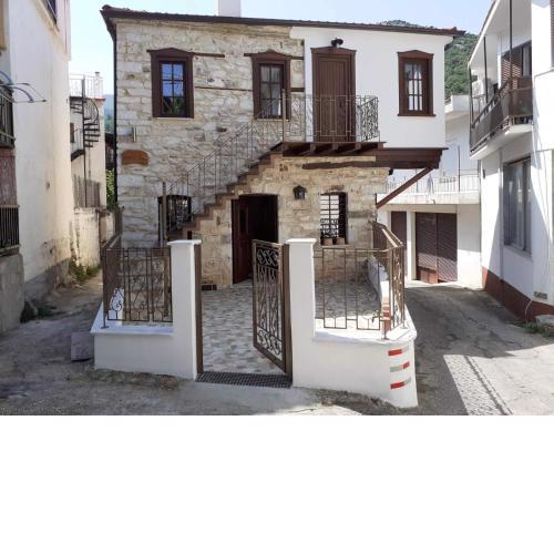 Mama's Home, Kallirachi Village