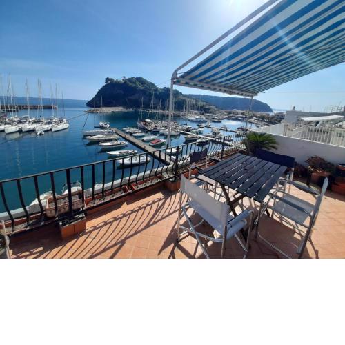 MAMMAAMIIIAA!!!!! Exclusive TERRACE in Chiaiolella