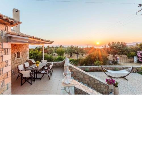 Mani's Aura Seaside - Paradise Villa With Garden