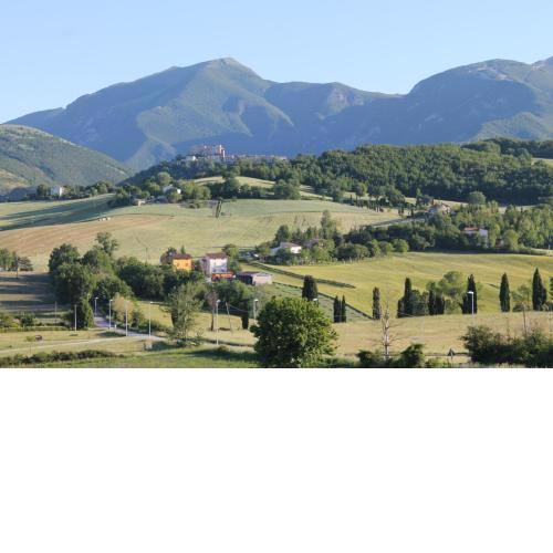 MANSARDA VITI - Sguardo su Frontone -