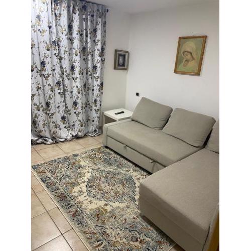 MANZONI 10 APARTAMENT