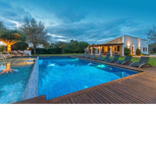 Mar - Villa with Spectacular Pool Area & Bar