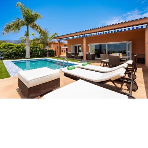 Maravillosa Villa de Lujo con Piscina y Jacuzzi Privados